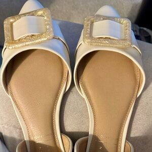 LC flats size 7.5 bone color NWT and box with memory foam insoles for comfort